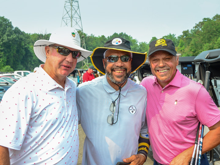 Players in the Steelers Alumni Golf Classic